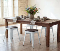 4er-Set Hocker Metall Industriedesign stapelbar Holz-Sitzfläche weiss