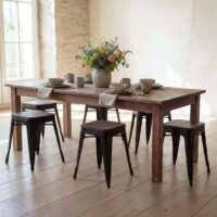 6er-Set stapelbare Metallhocker mit Holz-Sitzfläche schwarz