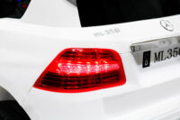 Elektroauto Kinderauto Mercedes ML350 Lizenz ~ Rot