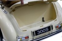 Elektroauto Mercedes 300S 2x35W Klassik ~ rot