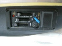 Roundback Elektro-Akustik Gitarre