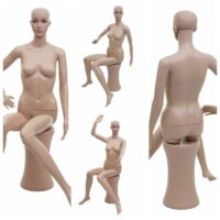 Schaufensterpuppe Frau Mannequin sitzend lebensgross