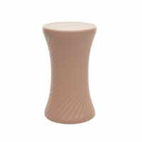 Schaufensterpuppe Frau Mannequin sitzend lebensgross