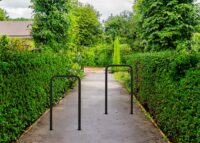 Absperrbügel Durchgangssperre aus Stahl 120x70x12 cm