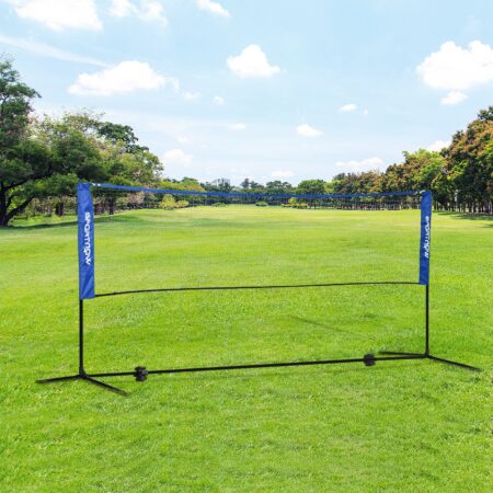 Blaues höhenverstellbares Badmintonnetz, faltbar und vielseitig für Indoor- und Outdoor-Nutzung.
