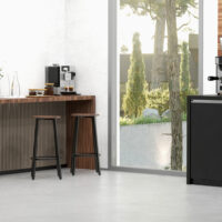 Barhocker 2er-Set Industrial Design stabil Braun – Produktfoto zeigt modernes Design, hochwertige Materialien und funktionale Eigenschaften ideal für Wohn- oder Arbeitsbereiche. Perfekt als Einrichtungsinspiration oder zur Produktpräsentation in einem Onlineshop.