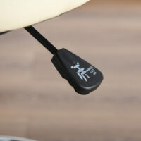 Barhocker drehbar höhenverstellbar Beige – Produktfoto zeigt modernes Design, hochwertige Materialien und funktionale Eigenschaften ideal für Wohn- oder Arbeitsbereiche. Perfekt als Einrichtungsinspiration oder zur Produktpräsentation in einem Onlineshop.