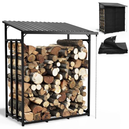 Stabiles Brennholzregal aus Metall mit Schutzplane für trockene und ordentliche Holzlagerung.