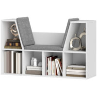 Ein weisses Bücherregal mit 6 Fächern und einem Sitzkissen in Leinenoptik.