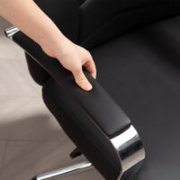 Bürostuhl gepolstert mit Kipp- & Liegefunktion höhenverstellbar bis 120kg Schwarz – Produktfoto zeigt modernes Design, hochwertige Materialien und funktionale Eigenschaften ideal für Wohn- oder Arbeitsbereiche. Perfekt als Einrichtungsinspiration oder zur Produktpräsentation in einem Onlineshop.