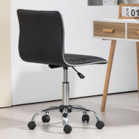 Bürostuhl höhenverstellbar mit Rollen bis 120kg belastbar Schwarz – Produktfoto zeigt modernes Design, hochwertige Materialien und funktionale Eigenschaften ideal für Wohn- oder Arbeitsbereiche. Perfekt als Einrichtungsinspiration oder zur Produktpräsentation in einem Onlineshop.