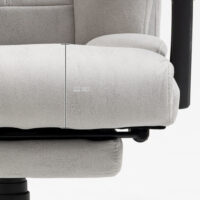 Bürostuhl mit Massagefunktion & Fussstütze Hellgrau – Produktfoto zeigt modernes Design, hochwertige Materialien und funktionale Eigenschaften ideal für Wohn- oder Arbeitsbereiche. Perfekt als Einrichtungsinspiration oder zur Produktpräsentation in einem Onlineshop.