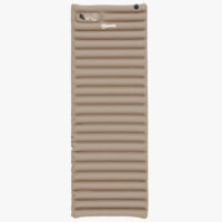 Camping Isomatte wasserabweisend, bis 120 kg, mit Fusspumpe, Farbe Khaki.