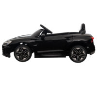 Schwarzes Elektroauto im lizenzierten AUDI RS e-tron GT Design, geeignet für Kinder ab 3 Jahren. Ein luxuriöses Fahrerlebnis für die Kleinsten.