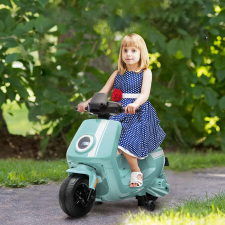 Grünes 6V Elektro-Motorrad für Kinder mit Trainingsrädern, ideal für 1.5-3 Jahre. Hilft kleinen Fahrern, Balance und Vertrauen zu gewinnen.