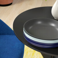 Ein runder schwarzer Esstisch 78x75cm mit Spider-Stahlgestell.