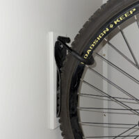 Abschließbare Fahrradgarage für 2 Räder aus Metall hellgrau 213x158x125 cm