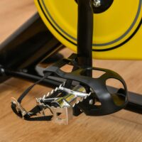 Höhenverstellbarer Fahrradtrainer mit LCD-Display.