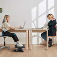 Fussstütze höhenverstellbar ergonomisch Homeoffice Schwarz – Produktfoto zeigt modernes Design, hochwertige Materialien und funktionale Eigenschaften ideal für Wohn- oder Arbeitsbereiche. Perfekt als Einrichtungsinspiration oder zur Produktpräsentation in einem Onlineshop.