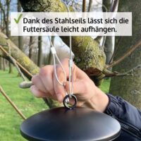 Vogelfutterspender Futtersilo EcoDrop aus Metall für Meisenknödel ohne Netz.