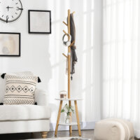 Ein Garderobenständer in Natur-Weiss mit integriertem Beistelltisch und Kleiderhaken.