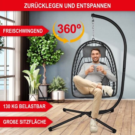 Klappbarer Hängesessel in Rattan-Optik, drehbar und wetterfest.