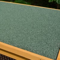 Hasenstall mit Dach und auslaufsicherer Schale aus Holz