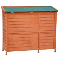 Holzhasenstall in Rot-Braun mit wetterfestem Dach und Türen für einfachen Zugang.