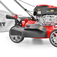 HECHT Benzin Rasenmäher 546 SCW mit 161 cm³ 4-Takt-Motor, 45 cm Schnittbreite, Radantrieb, 55-Liter-Fangkorb, 3-in-1 Funktion (Fangen, Mulchen, Seitenauswurf) und 5-facher Höhenverstellung – ideal für mittlere bis große Rasenflächen.