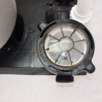 HECHT Sandfilteranlage 302016 mit 14.400 Litern pro Stunde.