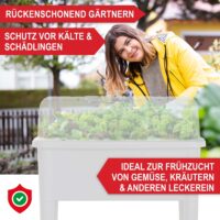 Weißes Kunststoff-Hochbeet mit praktischer Belüftung und Abdeckhaube.