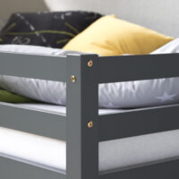 Hochbett Kinderbett 90x200cm aus Holz Grau-Weiss