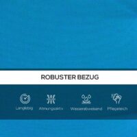 Blaue Hollywoodschaukel mit bequemen Auflagen.