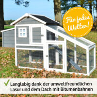 Großer Hühnerstall mit Nistkästen und Auslaufbereich für mehrere Hühner.