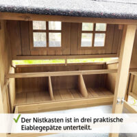 Massiver Hühnerstall mit Stalltür und Freilaufbereich für artgerechte Haltung.