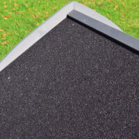 Wetterfeste Hundehütte Bella, robust in Größe M.