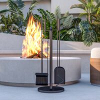 Kaminbesteck 5-teilig in Schwarz mit Schaufel, Besen und Zange.