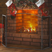 Kamingitter mit 3 Paneelen, klappbar, sicher und stabil in Schwarz.