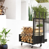 Kaminholzregal 48x30x76 cm mit Rollen und Zubehör, Farbe Schwarz.