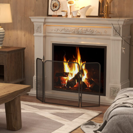 Faltbares Kaminschutzgitter mit 3 Paneelen als Funkenschutz aus Metall in Schwarz.