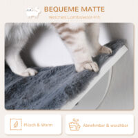 Weiss-graues Katzenbett zur Wandmontage mit flauschiger Plüschauflage, ein stilvoller und komfortabler Ruheplatz.