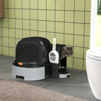 Graues Katzenhaus mit integrierter Katzentoilette und zwei Bodenwannen, Masse 52x60x42cm, bietet Komfort und Diskretion.