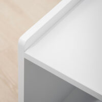 Weisser praktischer und stilvoller Katzenschrank mit Magnettür, verbirgt die Katzentoilette diskret.