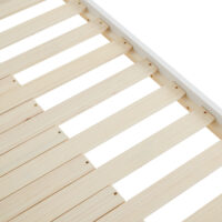 Weisses Kinderbett 90x200 cm mit zusätzlicher Liegefläche.