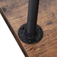 IndustrialVIBE Kleiderständer mit Ablage für zusätzlichen Stauraum.