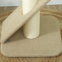 Cremeweisser Sisal-Kratzstamm mit Spielball für den Innenbereich, 84cm hoch, bietet Katzen eine ideale Möglichkeit zum Kratzen.