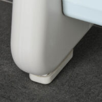 Blauer Lernturm für Kinder im Montessori Stil mit 2 Stufen, fördert Selbstständigkeit in der Küche oder Bad.