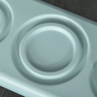 Blauer Lernturm für Kinder im Montessori Stil mit 2 Stufen, fördert Selbstständigkeit in der Küche oder Bad.