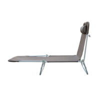 Brauner, klappbarer 2-Bein-Liegestuhl.