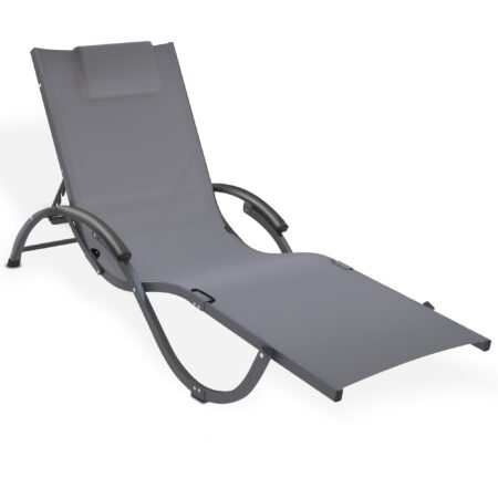 Bequeme klappbare Sonnenliege mit verstellbarer Rückenlehne für Garten und Terrasse.